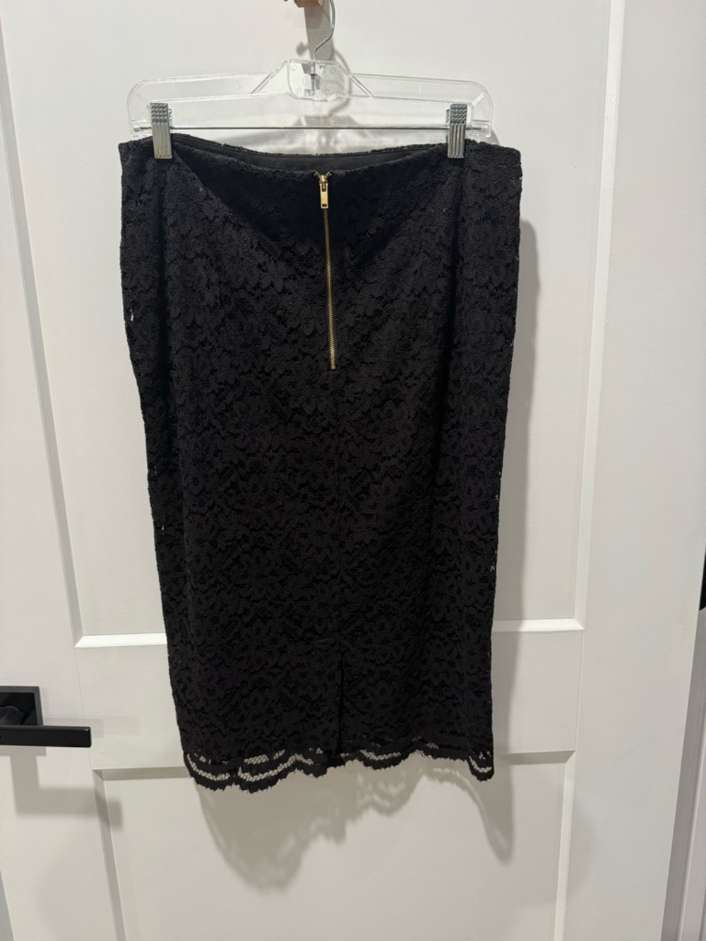 Worthington Pencil Black Lace Scallop Hem Midi size 12